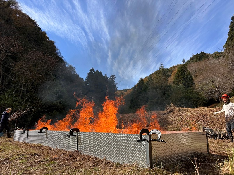 2025/11/23 竹炭イベント開催レポート：火を囲んで、大地を蘇らせる一日